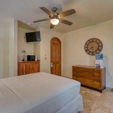 Caribe Tesoro Hotell West Bay Eksteriør bilde
