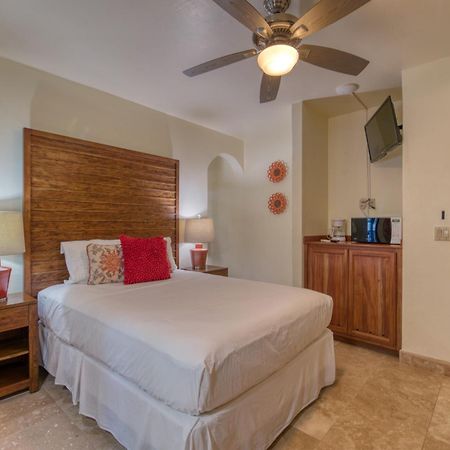 Caribe Tesoro Hotell West Bay Eksteriør bilde