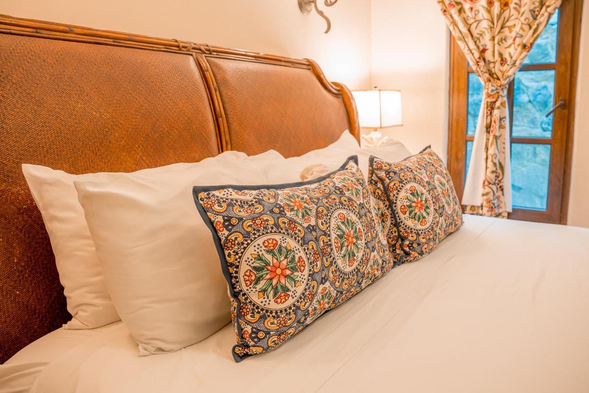 Caribe Tesoro Hotell West Bay Eksteriør bilde