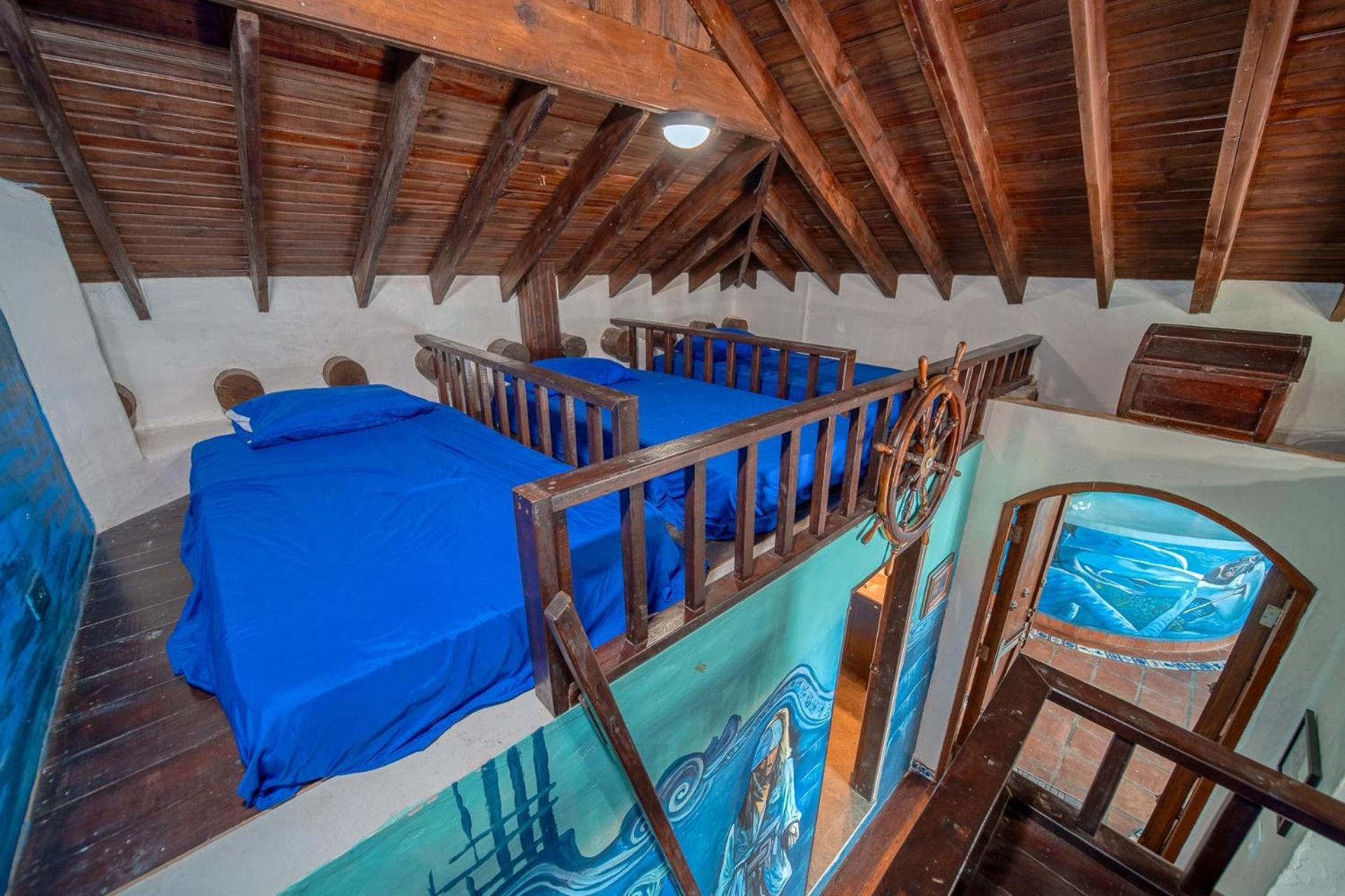 Caribe Tesoro Hotell West Bay Eksteriør bilde